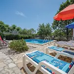 Three-bedroom In Casa de Férias *
