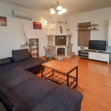 Hébergement de vacances Three-bedroom In